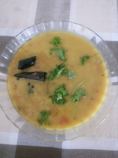 A picture of Dal fry.