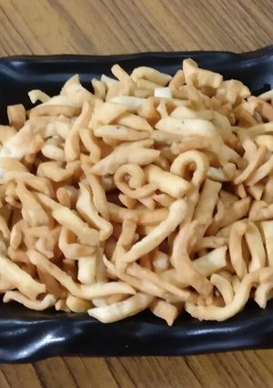 A picture of Namakpare,Nimki,salted Fry semi.