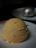 Helado casero de vainilla bourbon súper cremoso