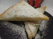Una foto de empanadillas con membrillo