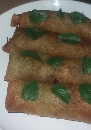 A picture of Spring rolls.