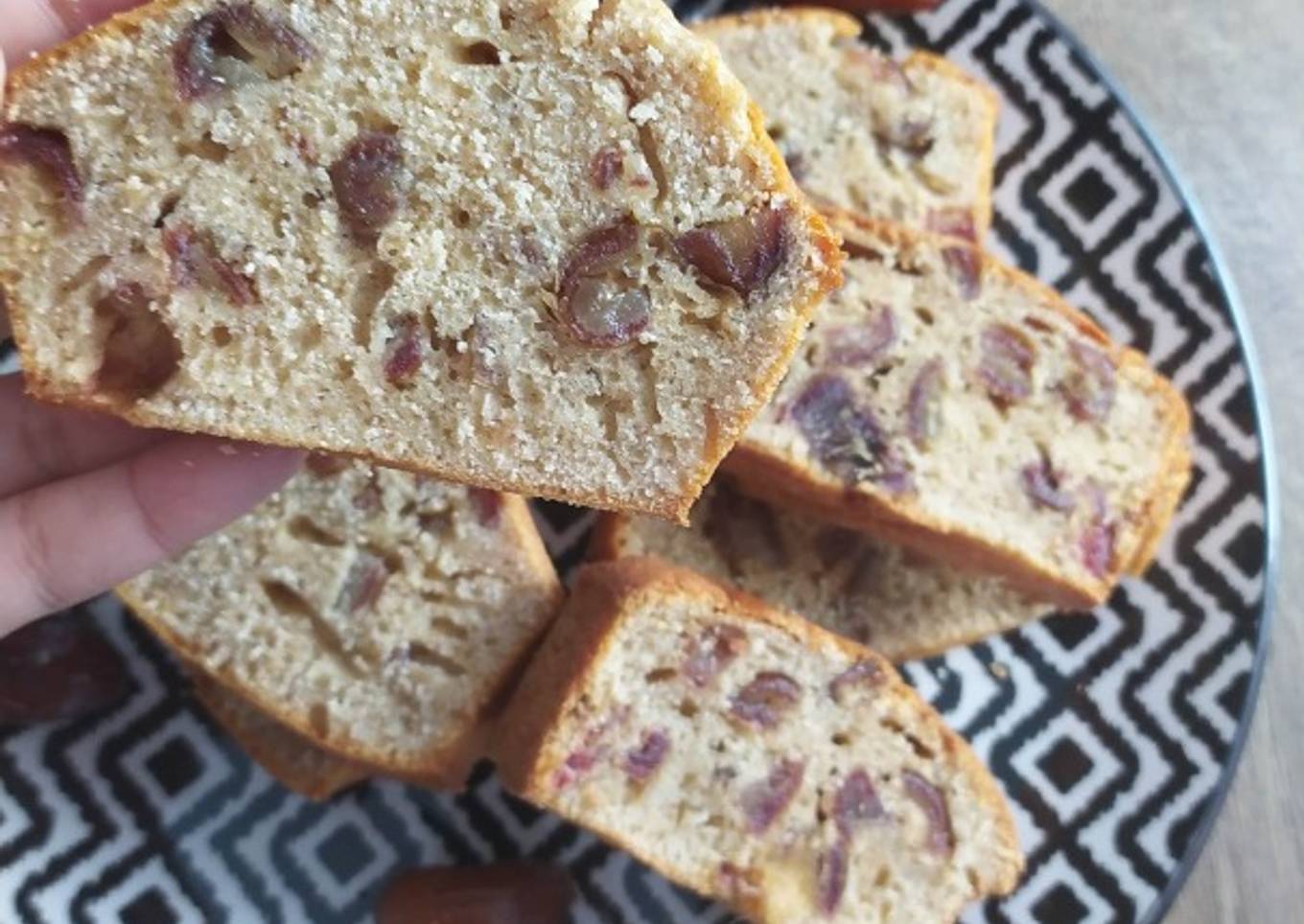 CAKE DATTES CANNELLE FLEUR D'ORANGER