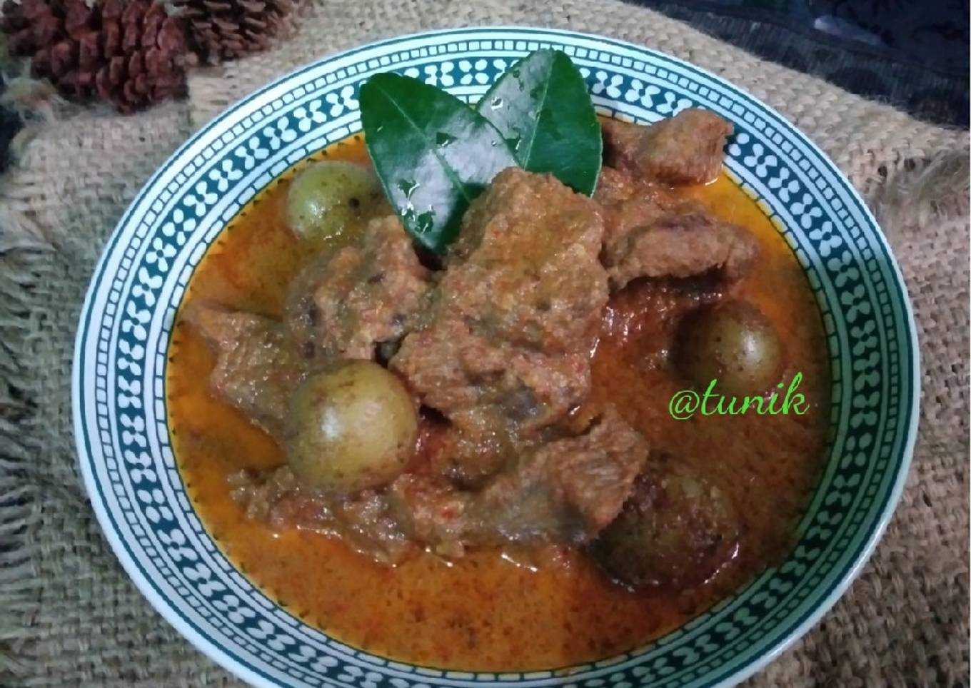 344. Kalio Daging Sapi