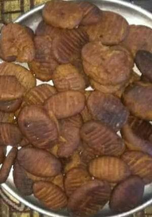 शाही जुग्गेरी खुरमी/जुग्गेरी और आटा (Shahi Juggery Khurmi/juggery our aata recipe in hindi) रेसिपी मुख्य फोटो