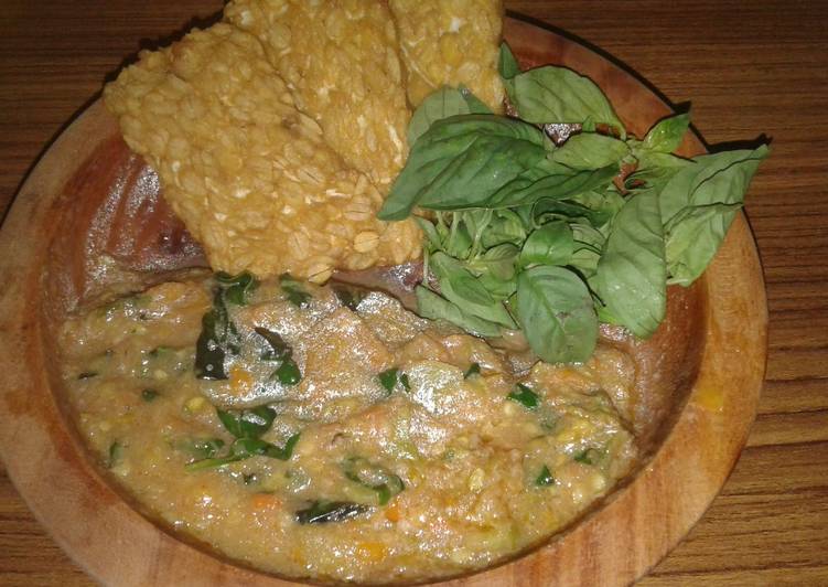 Sambal kemangi  / sari laut / pecel lele