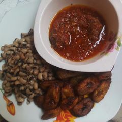A picture of Beans, dodo n stew.