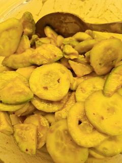 Una foto de Botana de pepino y aguacate, para el tequila