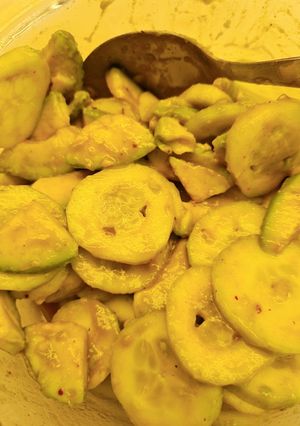 Una foto de Botana de pepino y aguacate, para el tequila