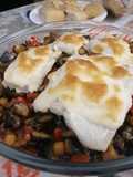 Merluza gratinada a la mayonesa con base de verduras
