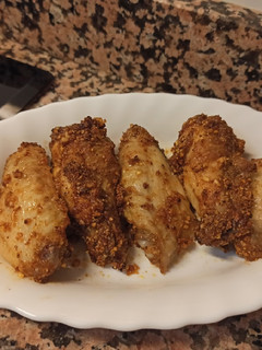 Una foto de Alitas de pollo "suya" en freidora de aire