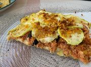 Una foto de pastel de calabacin y pechuga