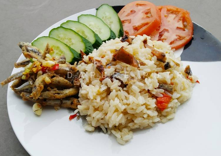 Nasi liwet ikan asin