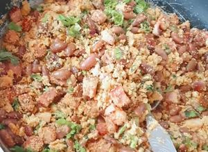 Foto de Farofa de feijão com linguiça e bacon