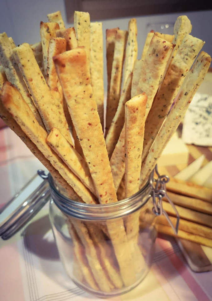 Una foto de 🧀Palitos saborizados🧀