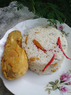 Foto resep Nasi uduk sederhana & Ayam crispy