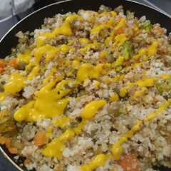 Arroz de coliflor con arvejas verdes🍚🍱🫛-レシピのメイン写真