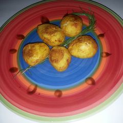 A picture of Vinegar Baked potatoes.