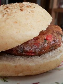 Una foto de Hamburguesa de arroz rojo integral
