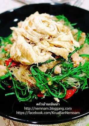 รูปของ วุ้นเส้นผัดชะอมไข่เจียว