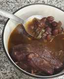 Frijoles Bayos con Costillas