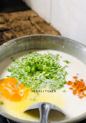 Hình của món Cách xay bột bánh xèo từ hạt gạo.