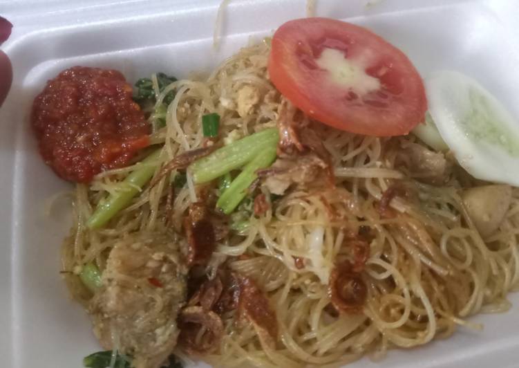 Bihun goreng