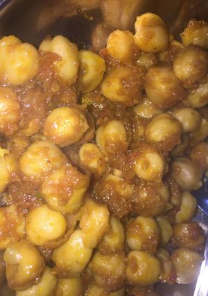 A picture of Chana masala.