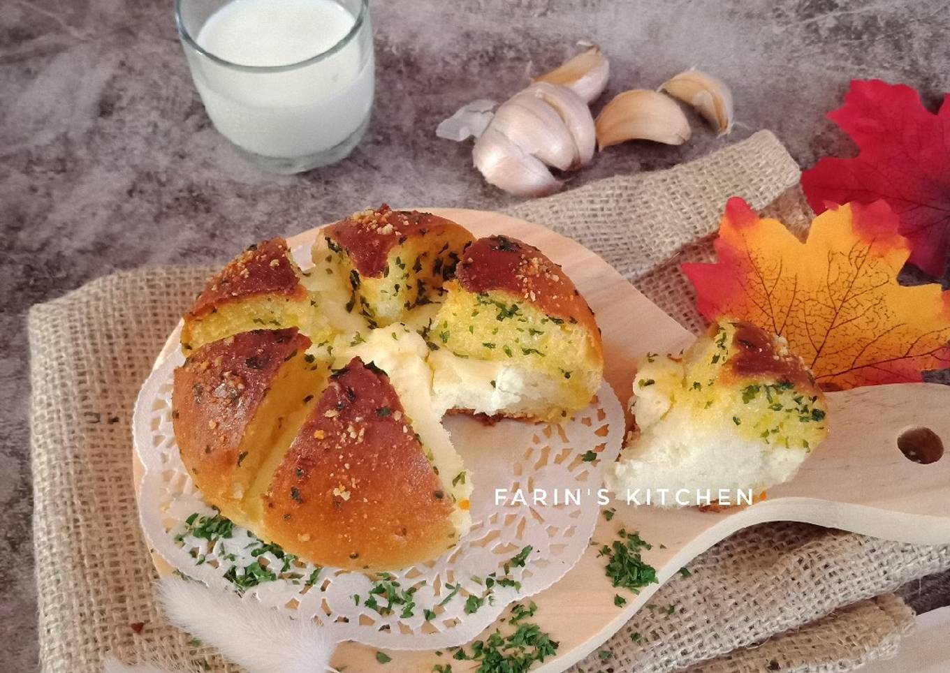 Korean Garlic n cream cheese bread