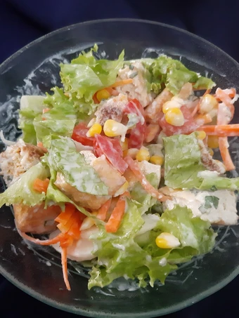 Cara Mudah Membikin Resep Chicken Tofu Caesar Salad yang Uenak Anti Ribet, Bikin Ngiler