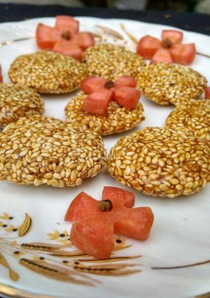 A picture of Jaggery sesame delight.