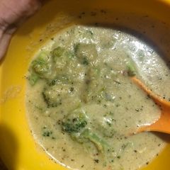 A picture of Broccoli soup.