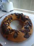 Ciambella con scaglie di cioccolato