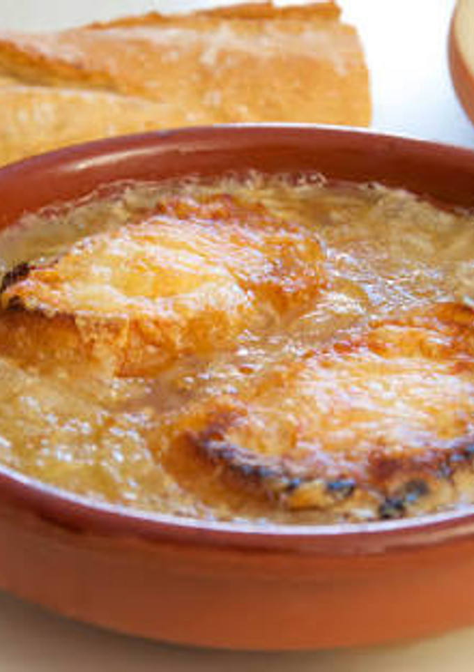 Una foto de Sopa de Cebolla