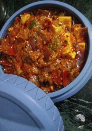 कड़ाई पनीर (kadai paneer recipe in Hindi) रेसिपी मुख्य फोटो