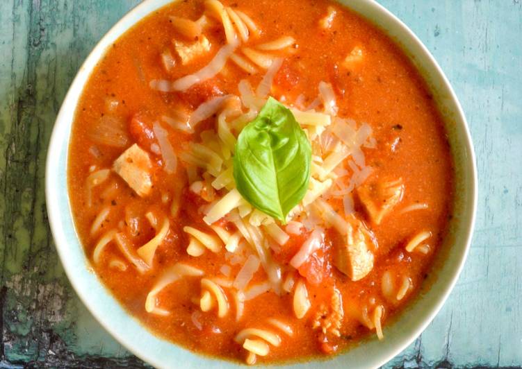 The Simple and Healthy Chicken Pasta Soup