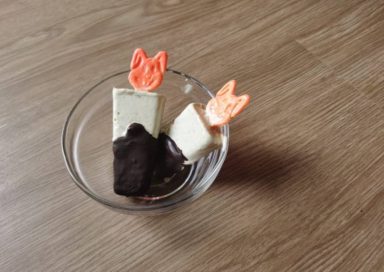 Langkah Mudah untuk Menyiapkan Avocado Ice Cream with Chocolate Anti Gagal