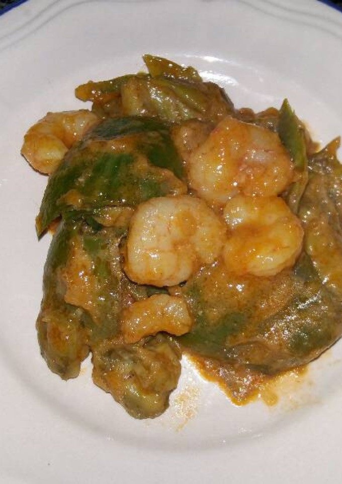 Una foto de Alcachofas con gambas