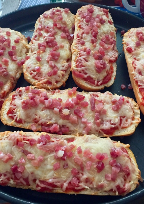 Una foto de Tostas mañaneras al horno