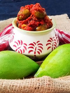 ગુંદા, કેરી નું અથાણું (Gunda,Keri Nu Athanu) રેસીપી મુખ્ય ફોટો