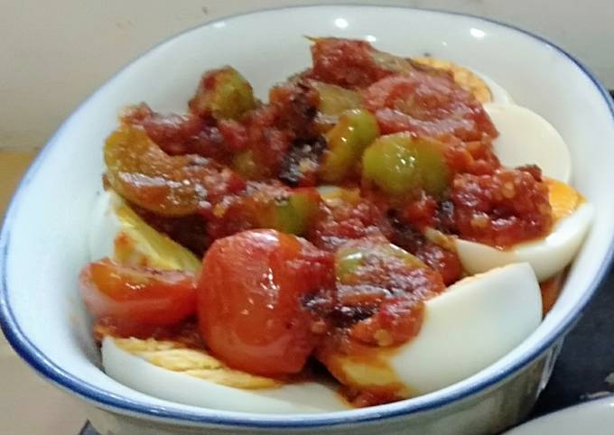 Resep: Balado telur yg simpel Yang Sederhana