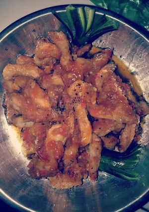 Hình của món Sụn gà chiên giòn sốt chua cay.