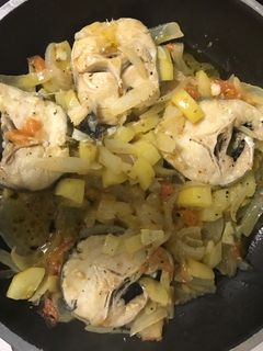 Una foto de Pescadilla al vino blanco