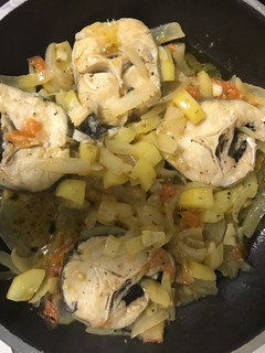 Una foto de Pescadilla al vino blanco
