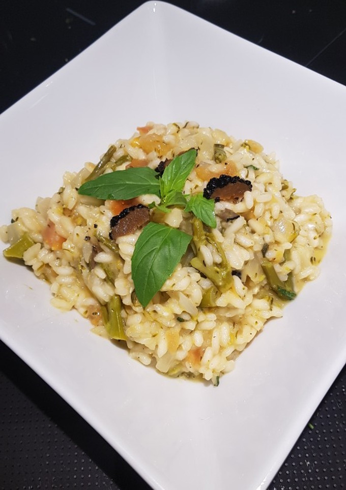 Una foto de Risotto vegetal cremoso
