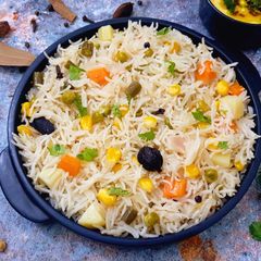 A picture of One-Pot Vegetable Pulao in Pressure Cooker.