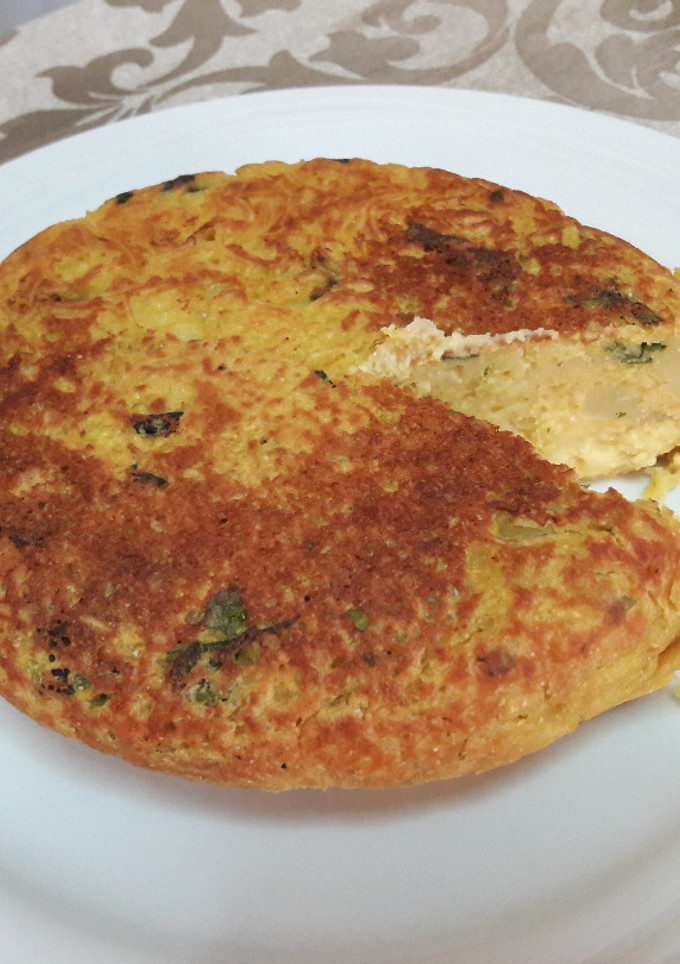 Una foto de 🇪🇸 Tortilla "española" de pasta sin gluten y vegana 🍳