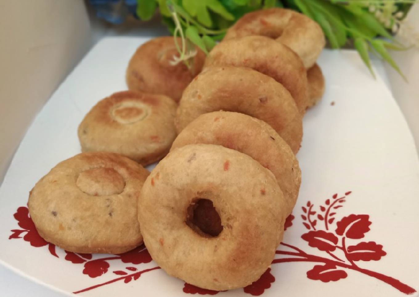 Savoury doughnut