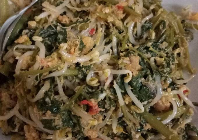 Resep: Urap kangkung toge Sederhana Dan Enak