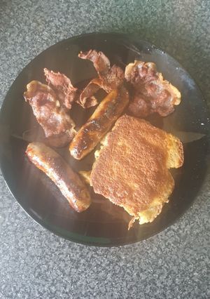 A picture of Eggy Bread fried Breakfast.