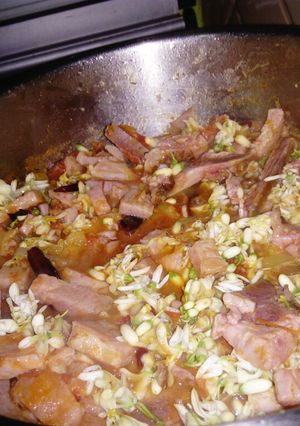 Una foto de Moringa con chuletas